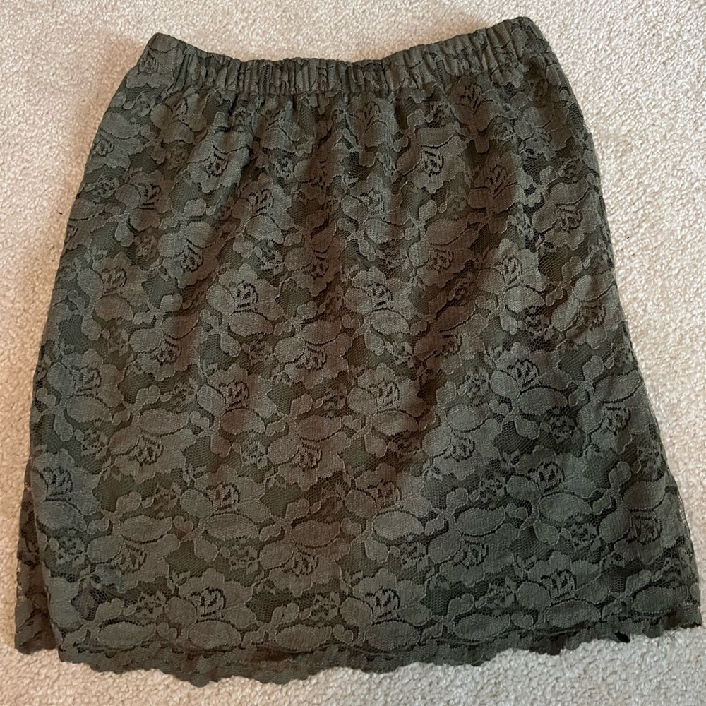 Elegant Lace Skirt in Olive Green